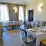 Chateau Montplaisir Charming In Provence 4*