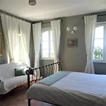 Chateau Montplaisir Charming In Provence Pensjonat 4*