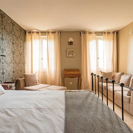 Guest house Chateau Montplaisir Charming In Provence Valreas