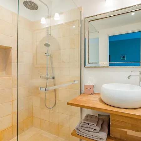 Guest house Chateau Montplaisir Charming In Provence