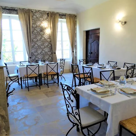 Chateau Montplaisir Charming In Provence 4*