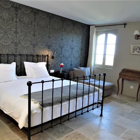 Chateau Montplaisir Charming In Provence 4*