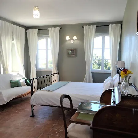 Pensionat Chateau Montplaisir Charming In Provence 4*